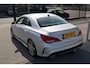 Mercedes-Benz CLA 180 Ambition AMG Automaat Navigatie/parkeerassistent/Trekhaak/Climate control/Cruise control/Keyless Entry/Bluetooth met Spraakbediening/18'' Licht metaal