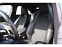 Mercedes-Benz CLA 180 Ambition AMG Automaat Navigatie/parkeerassistent/Trekhaak/Climate control/Cruise control/Keyless Entry/Bluetooth met Spraakbediening/18'' Licht metaal