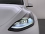 Tesla Model Y Long Range AWD 514pk Warmtepomp SOH 93% Leder Panoramadak Matrix-LED Autopilot Elektr.Stuur+Stoel+Verwarmd Navi Ecc Premium Audio Keyless Priv.Glass Elektr.Stuur+Stoel+Verwarmd Navi Ecc Premium Audio Keyless Privacy Glass 4WD 1e Eigenaar Fabrieksgarantie tot 23-2-2027 Garantie op Accu en Motoren 23-02-2031/192.000km