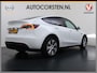 Tesla Model Y Long Range AWD 514pk Warmtepomp SOH 93% Leder Panoramadak Matrix-LED Autopilot Elektr.Stuur+Stoel+Verwarmd Navi Ecc Premium Audio Keyless Priv.Glass Elektr.Stuur+Stoel+Verwarmd Navi Ecc Premium Audio Keyless Privacy Glass 4WD 1e Eigenaar Fabrieksgarantie tot 23-2-2027 Garantie op Accu en Motoren 23-02-2031/192.000km