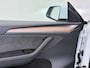 Tesla Model Y Long Range AWD 514pk Warmtepomp SOH 93% Leder Panoramadak Matrix-LED Autopilot Elektr.Stuur+Stoel+Verwarmd Navi Ecc Premium Audio Keyless Priv.Glass Elektr.Stuur+Stoel+Verwarmd Navi Ecc Premium Audio Keyless Privacy Glass 4WD 1e Eigenaar Fabrieksgarantie tot 23-2-2027 Garantie op Accu en Motoren 23-02-2031/192.000km