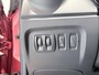 Renault Captur 0.9 TCe Helly Hansen Airco | Audio-Navigatie Full Map | Cruise Control | Keyless Entry | lichtmetalen Velgen 17'' | Parkeersensor Achter | Regensensor | Start/Stop Systeem | Achteruitrijcamera | Voorstoelen Verwarmd