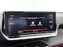 Peugeot 2008 1.2 GT-Line 130pk Automaat | Navigatie | Climate Control | Cruise Control | Camera | 17"LMV | Dodehoekdetectie | LED | Stoelverwarming | Apple Carplay/Android Auto |