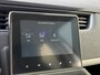 Renault Zoe R110 Zen 52 kWh | Achteruitrijcamera | Stoel & stuur verwarming | DAB | LED | Airco | Cruise Control | Key-less | Draadloze telefoon lader | Lichtmetaal |