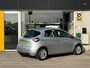 Renault Zoe R110 Zen 52 kWh | Achteruitrijcamera | Stoel & stuur verwarming | DAB | LED | Airco | Cruise Control | Key-less | Draadloze telefoon lader | Lichtmetaal |