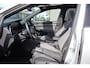 Volkswagen Golf 1.5 eTSI R-Line Panoramadak/Stuur+Stoelverwarming/Apple carplay/Achteruitrijcamera/Adaptieve cruise control/Lane assist/Parkeersensoren rondom/Sfeerverlichting/Climate control/DAB/Navigatie
