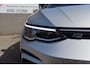 Volkswagen Golf 1.5 eTSI R-Line Panoramadak/Stuur+Stoelverwarming/Apple carplay/Achteruitrijcamera/Adaptieve cruise control/Lane assist/Parkeersensoren rondom/Sfeerverlichting/Climate control/DAB/Navigatie