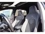 Volkswagen Golf 1.5 eTSI R-Line Panoramadak/Stuur+Stoelverwarming/Apple carplay/Achteruitrijcamera/Adaptieve cruise control/Lane assist/Parkeersensoren rondom/Sfeerverlichting/Climate control/DAB/Navigatie