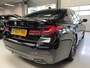 BMW 5-Serie 520i Edition Plus M pakket, Schuifdak, 19inch Sfeerverlichting