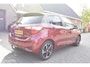 Toyota Yaris 1.5 Hybrid Design Red