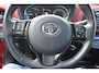 Toyota Yaris 1.5 Hybrid Design Red