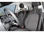 Kia Picanto 1.0-67pk DPi DynamicLine 5drs. Wegenbelasting slechts €. 32,- per mnd. Airco, camera, Apple carplay/Android auto, metallic lak, LM wielen, Bluetooth, centr. vergr. afst. bed., cruise cntrl etc.