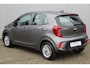 Kia Picanto 1.0-67pk DPi DynamicLine 5drs. Wegenbelasting slechts €. 32,- per mnd. Airco, camera, Apple carplay/Android auto, metallic lak, LM wielen, Bluetooth, centr. vergr. afst. bed., cruise cntrl etc.
