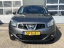 Nissan Qashqai 1.6 Connect Edition Airco Cruise controle Trekhaak 1200kg trekgewicht Panorama dak Achterruitrij camera Navigatiesysteem Telefoonverbinding