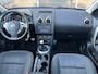 Nissan Qashqai 1.6 Connect Edition Airco Cruise controle Trekhaak 1200kg trekgewicht Panorama dak Achterruitrij camera Navigatiesysteem Telefoonverbinding