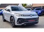 Volkswagen Tiguan 1.5 eTSI R-Line Edition | 360 camera | Massage | Stuurwiel Verwarming | IQ Light | NIEUW