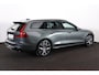 Volvo V60 T6 Recharge AWD Core IntelliSafe Assist & Surround - Parkeercamera achter - Parkeersensoren voor & achter - Draadloze tel. lader - Privacy Glass - Polestar 20" Velgen