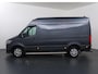 Mercedes-Benz Sprinter 319 CDI | 3.0 V6 | L2 H2 | LED KOPLAMPEN | LM VELGEN | 3-ZITS | PARKEERCAMERA | TREKHAAK | DISTRONIC PLUS | STOELVERWARMING | NAVIGATIE | Trekhaak | Achteropstap | Sidebars |
