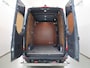 Mercedes-Benz Sprinter 319 CDI | 3.0 V6 | L2 H2 | LED KOPLAMPEN | LM VELGEN | 3-ZITS | PARKEERCAMERA | TREKHAAK | DISTRONIC PLUS | STOELVERWARMING | NAVIGATIE | Trekhaak | Achteropstap | Sidebars |