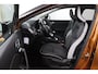 Renault Captur TCe 100 Intens | Trekhaak | Parkeercamera | Navigatie | BOSE Audio |