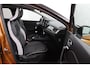 Renault Captur TCe 100 Intens | Trekhaak | Parkeercamera | Navigatie | BOSE Audio |
