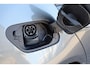 Volkswagen E-Golf Volkswagen e-Golf Automaat/Achteruitrijcamera/Parkeersensoren/Apple carplay/Navigatie/Adaptive cruise control/Keyless/Oplaadkabel incl 220V aansluiting/Elektrische ramen/Elektrisch verstelbare spiegels/Multifunctioneel stuurwiel/Lichtmetalen velgen.