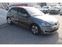Volkswagen E-Golf Volkswagen e-Golf Automaat/Achteruitrijcamera/Parkeersensoren/Apple carplay/Navigatie/Adaptive cruise control/Keyless/Oplaadkabel incl 220V aansluiting/Elektrische ramen/Elektrisch verstelbare spiegels/Multifunctioneel stuurwiel/Lichtmetalen velgen.