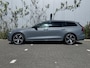 Volvo V60 2.0 T6 Recharge AWD R-Design | Long Range | Adaptieve Cruise Control | Stoel + Stuurverwarming | Harman Kardon Audio | Getint Glas | 19 inch | Parkeercamera |