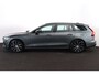 Volvo V60 T6 Plug-in hybrid AWD Plus Dark - IntelliSafe Assist & Surround - Harman/Kardon audio - Parkeercamera achter - Verwarmde voorstoelen, stuur & achterbank - Parkeersensoren voor & achter - Elektr. bedienb. voorstoelen met geheugen - 18' LMV