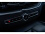 Volvo XC60 2.0 T6 Plug-in Hybrid AWD Plus Dark | Google | Long Range | 360 Camera | Zitverlenging | Lederen Bekleding | Getint Glas | Adaptieve Cruise Control | Stoel-/Stuur-/Voorruit Verwarming | Harman Kardon Audio | Stoelverwarming Achter | 21" LM