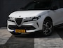 Alfa Romeo Junior Ibrida Sport Speciale 1.2 Turbo Hybrid 145pk Automaat SCHUIF-DAK | ADAPT. CC | DODE HOEK | PDC + CAM. | STOELVERW.