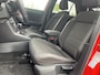 Volkswagen T-Roc 1.5 TSI Sport Business R-line Digitaal display Stoelverwarming Electrische achterklep Airco Cruise controle Apple carplay Telefoonverbinding Navigatiesysteem