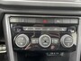 Volkswagen T-Roc 1.5 TSI Sport Business R-line Digitaal display Stoelverwarming Electrische achterklep Airco Cruise controle Apple carplay Telefoonverbinding Navigatiesysteem