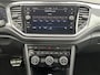 Volkswagen T-Roc 1.5 TSI Sport Business R-line Digitaal display Stoelverwarming Electrische achterklep Airco Cruise controle Apple carplay Telefoonverbinding Navigatiesysteem