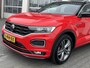 Volkswagen T-Roc 1.5 TSI Sport Business R-line Digitaal display Stoelverwarming Electrische achterklep Airco Cruise controle Apple carplay Telefoonverbinding Navigatiesysteem