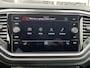Volkswagen T-Roc 1.5 TSI Sport Business R-line Digitaal display Stoelverwarming Electrische achterklep Airco Cruise controle Apple carplay Telefoonverbinding Navigatiesysteem