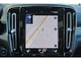 Volvo XC40 T3 R-Design - Sensus Navi - Cruise Control - Parkeer verwarming - Voorstoelen, achterbank en stuur verwarmbaar - LED-koplampen - Climate Control - Parkeersensoren achter - Trekhaak semi elektrisch inklapbaar