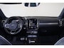 Volvo XC40 T3 R-Design - Sensus Navi - Cruise Control - Parkeer verwarming - Voorstoelen, achterbank en stuur verwarmbaar - LED-koplampen - Climate Control - Parkeersensoren achter - Trekhaak semi elektrisch inklapbaar