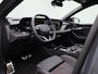 Audi Q6 e-tron First edition quattro 100 kWh l S line l Glazen panoramadak l Adaptive cruise control l Luchtvering l Bang & Olufsen l Elektr. verstelbare voorstoelen l Geheugenfunctie bestuurdersstoel l 360 graden camera l Head-up display l Apple Carplay / Android Auto l MMI-bijrijdersscherm l Rood gespoten remzadels l Exterieurpakket zwart