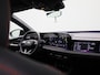 Audi Q6 e-tron First edition quattro 100 kWh l S line l Glazen panoramadak l Adaptive cruise control l Luchtvering l Bang & Olufsen l Elektr. verstelbare voorstoelen l Geheugenfunctie bestuurdersstoel l 360 graden camera l Head-up display l Apple Carplay / Android Auto l MMI-bijrijdersscherm l Rood gespoten remzadels l Exterieurpakket zwart