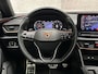 CUPRA Leon 1.4 e-Hybrid VZ Performance 245Pk Automaat (PANORAMADAK, BLACK PACK, APPLE CARPLAY, CAMERA, STUUR/STOELVERWARMING, KUIPSTOELEN, GETINT GLAS, ADAPTIVE CRUISE, NIEUWSTAAT)