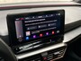 CUPRA Leon 1.4 e-Hybrid VZ Performance 245Pk Automaat (PANORAMADAK, BLACK PACK, APPLE CARPLAY, CAMERA, STUUR/STOELVERWARMING, KUIPSTOELEN, GETINT GLAS, ADAPTIVE CRUISE, NIEUWSTAAT)