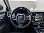 Volvo V90 T6 Automaat Plug-in hybrid AWD Ultra Dark | Adaptieve Cruise Control met Pilot Assist | Verwarmde Stoelen Voor&Achter | Verwarmbaar Stuurwiel | Panoramisch Schuif-/kanteldak | Gelamineerde zijruiten en achterruit | Harman Kardon | Head-Up Display | Semi- Elektrische Trekhaak | 360º Camera | All-Seasonbanden | Blind Spot Information System | Verwarmbare achterbank | 19" Lichtmetalen wielen
