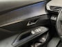 Peugeot 3008 1.2 PureTech Allure (APPLE CARPLAY, GROOT NAVI, LEDER, 360 CAMERA, KEYLESS, SPORTSTOELEN, GETINT GLAS, LANE ASSIST, CRUISE, NIEUWSTAAT)