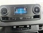Mercedes-Benz Sprinter 211 2.2 CDI L1H1 DC Rolstoelplaats Invalidevervoer Airco Cruise controle Lift Airco Cruise controle 4-Persoons + 1-rolstoelplek Gordels Telefoonverbinding Apple carplay Euro 6