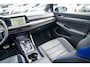 Volkswagen Golf 2.0 TSI R 4Motion | Stoelverkoeling | Carbon | Stuurwielverwarming | Akrapovic | Harman\Kardon
