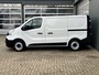 Renault Trafic 2.0 dCi L1H1 120pk Airco Cruise controle Kastinrichting Trekhaak 2000kg trekgewicht 2-Persoons 1e eigenaar Euro 6 Dealer onderhouden