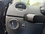 Volkswagen Beetle New Cabriolet 1.6 Automaat Highline Airco/Stoelverw/Cruise/PDC/Trekhaak/LMV