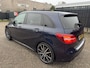 Mercedes-Benz B-klasse 180 Ambition AMG Panorama/Alcantara/Navi/PDC