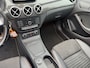 Mercedes-Benz B-klasse 180 Ambition AMG Panorama/Alcantara/Navi/PDC